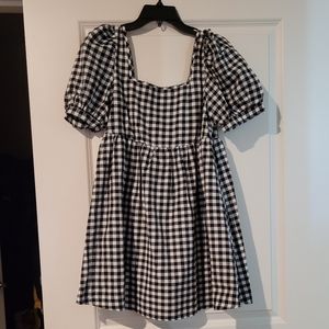 Puff sleeve gingham mini dress